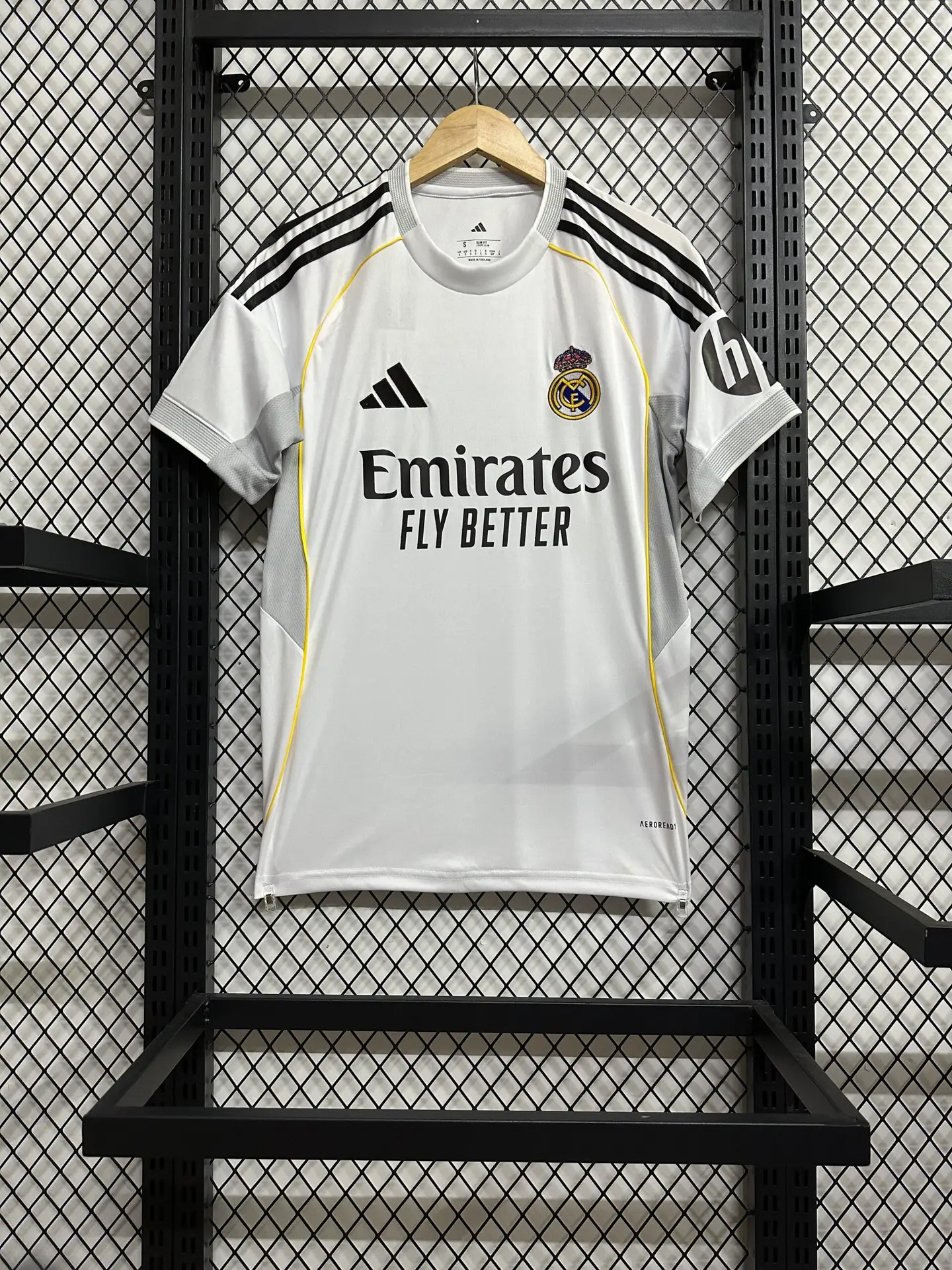 Real Madrid Thuis 2526 Real Madrid Thuis 25/26